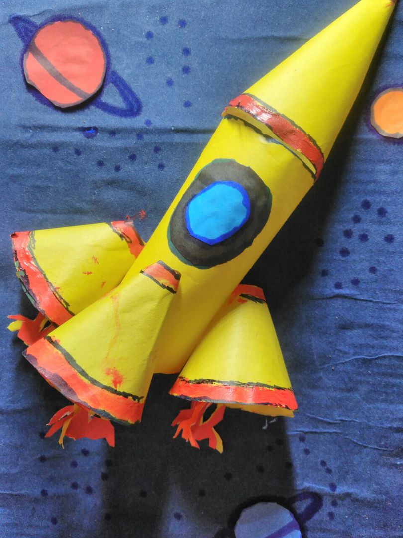 Ракета аппликация для детей 6 7 лет. Аппликация. Ракета. Веселые аппликации ракета. Ракета 4 класс.